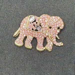 🐘 Pink Elephant Brooch – Gold Tone with Sparkling Rhinestones